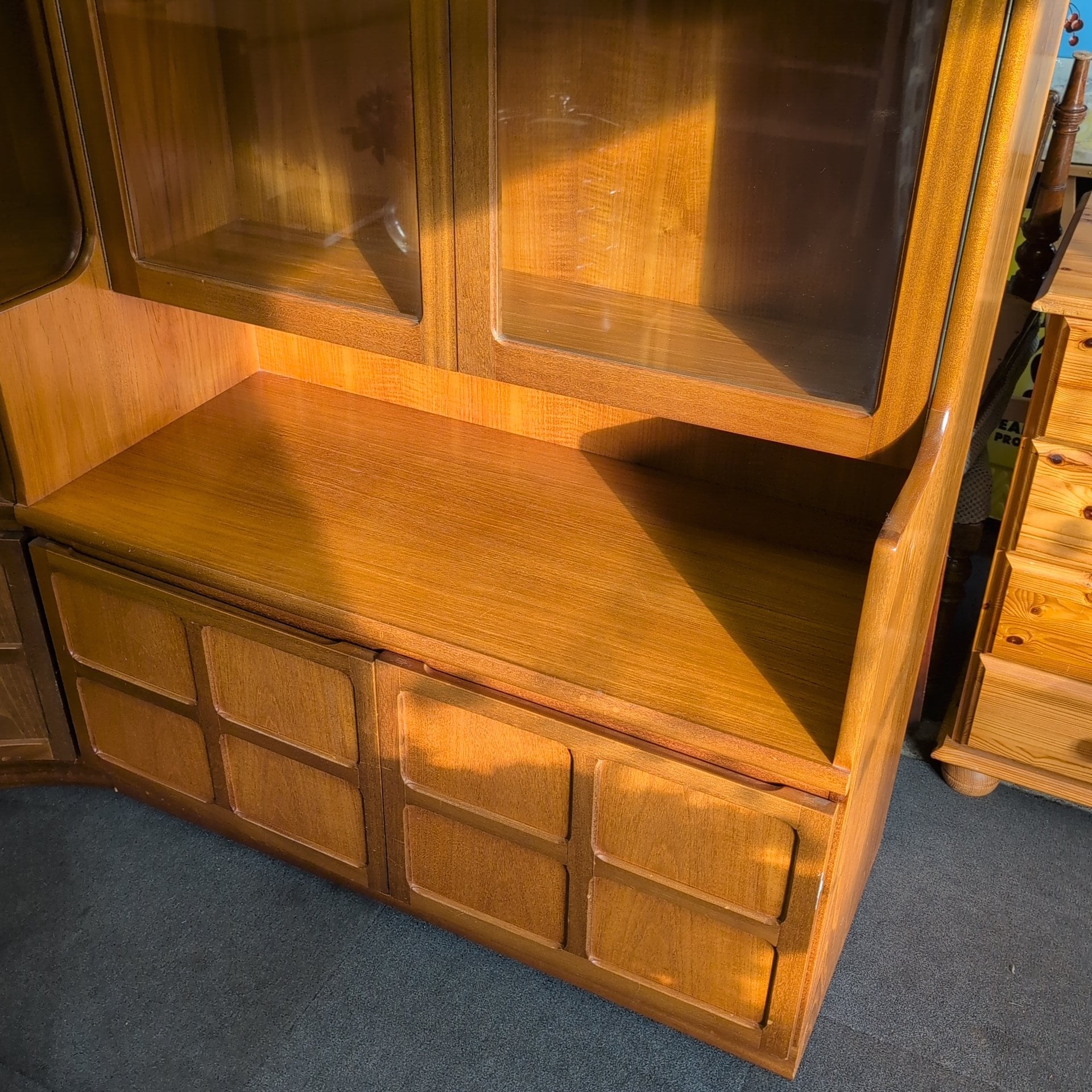 Wall Unit
